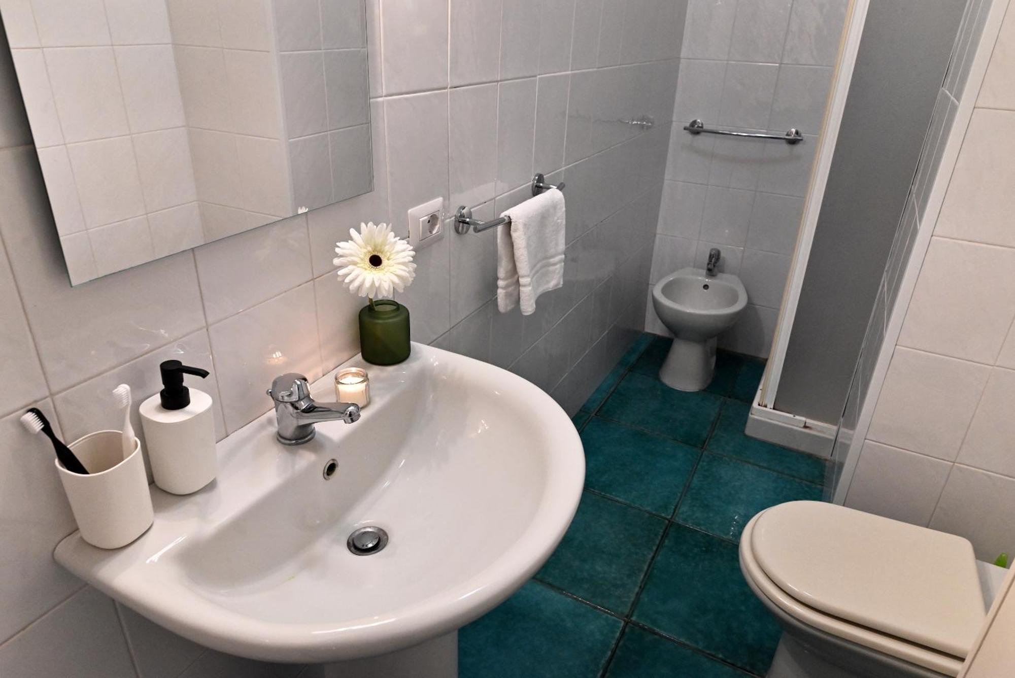 Izzhome City Love Cagliari Ngoại thất bức ảnh